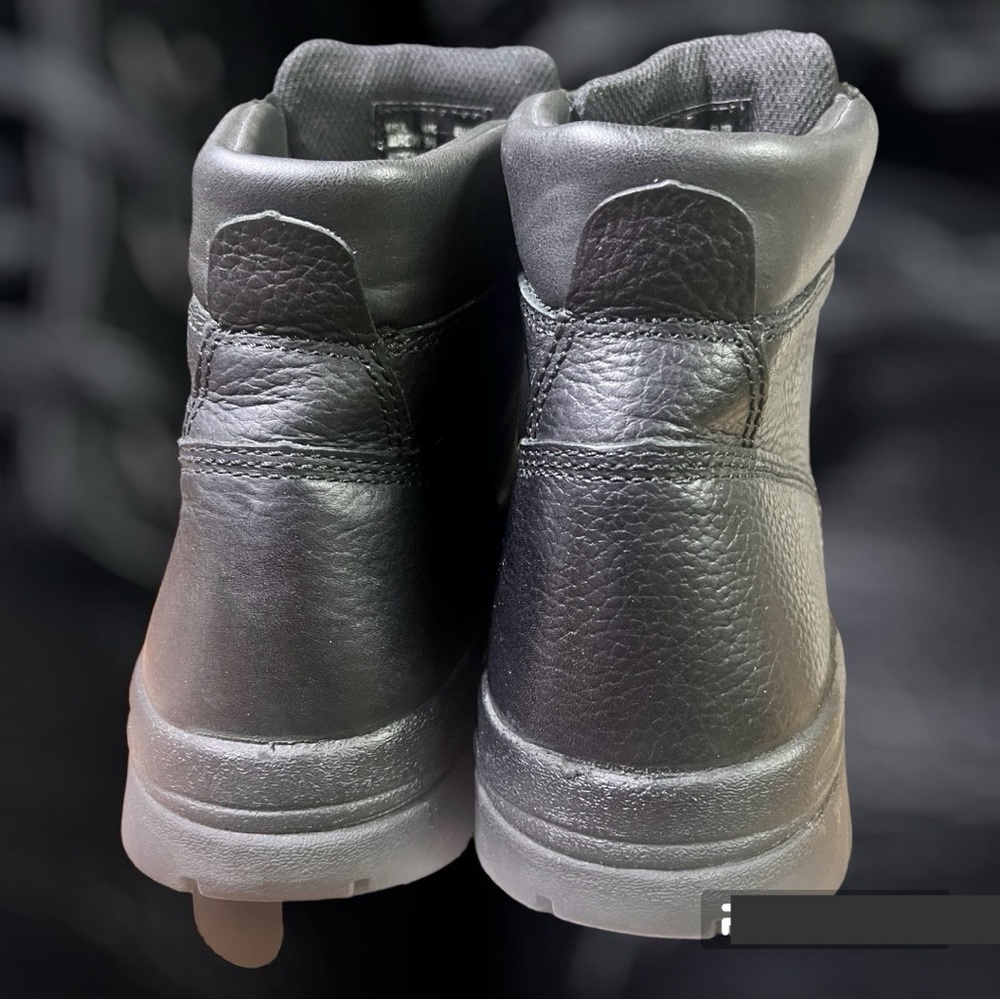 Like new WOLVERINE MEN'S BOOTS! - Picture 7 of 9